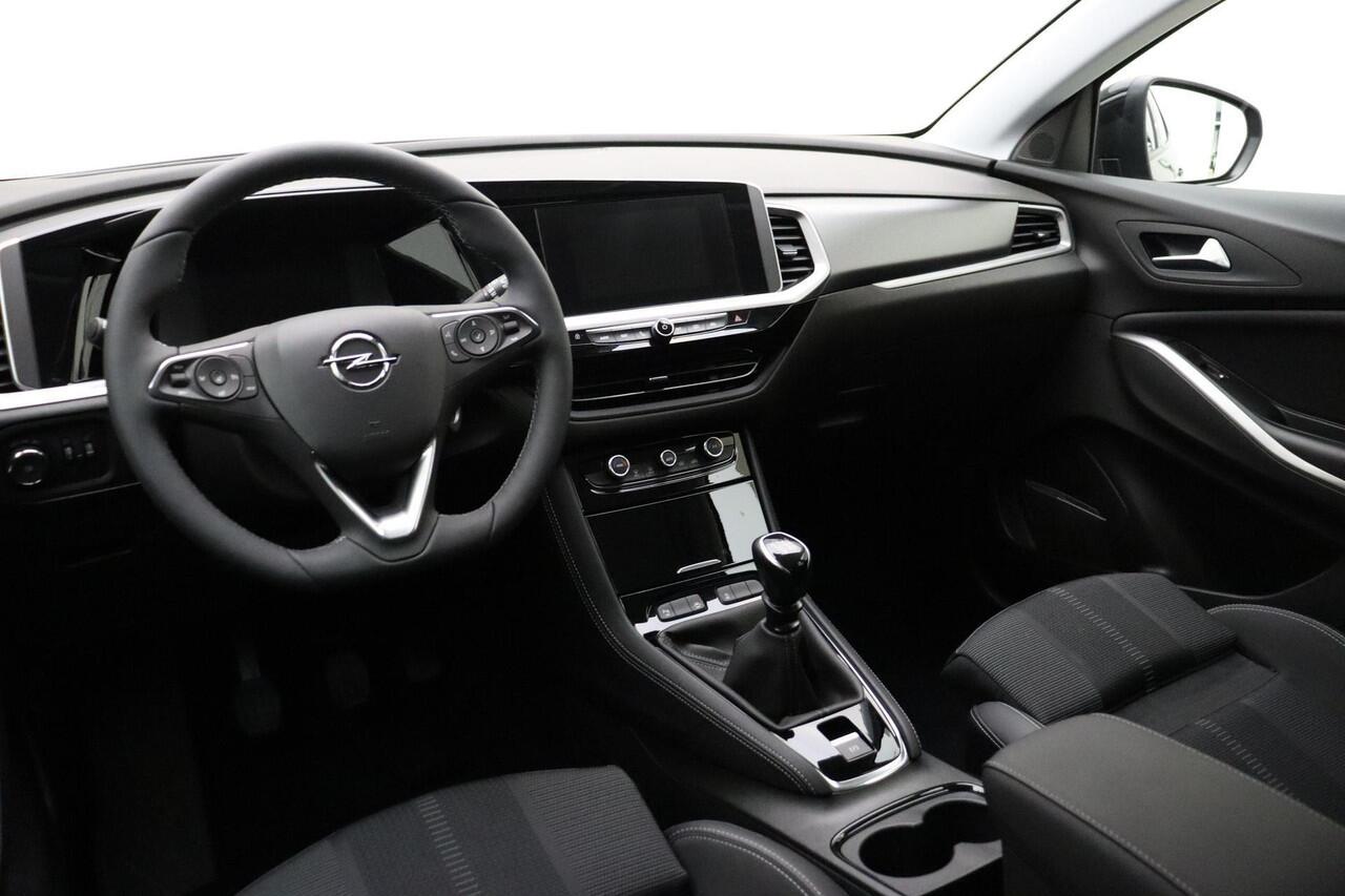 Opel Grandland 1.2 Turbo GS 130pk | Navigatie via APP | Climate Control | Stoel - Stuurverwarming | Parkeersensoren | Lichtmetalen Velgen | AGR Stoelen