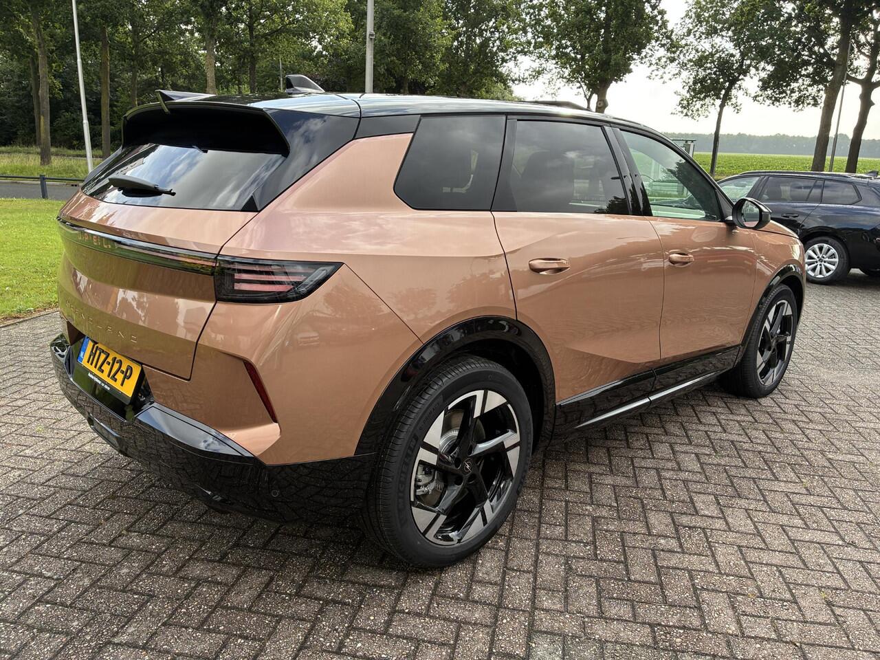 Opel Grandland Electric GS 73 kWh | Nieuw | 8 Jaar garantie | Elektrisch glazen panorama-dak | 20" LM-Velgen | Full-Options