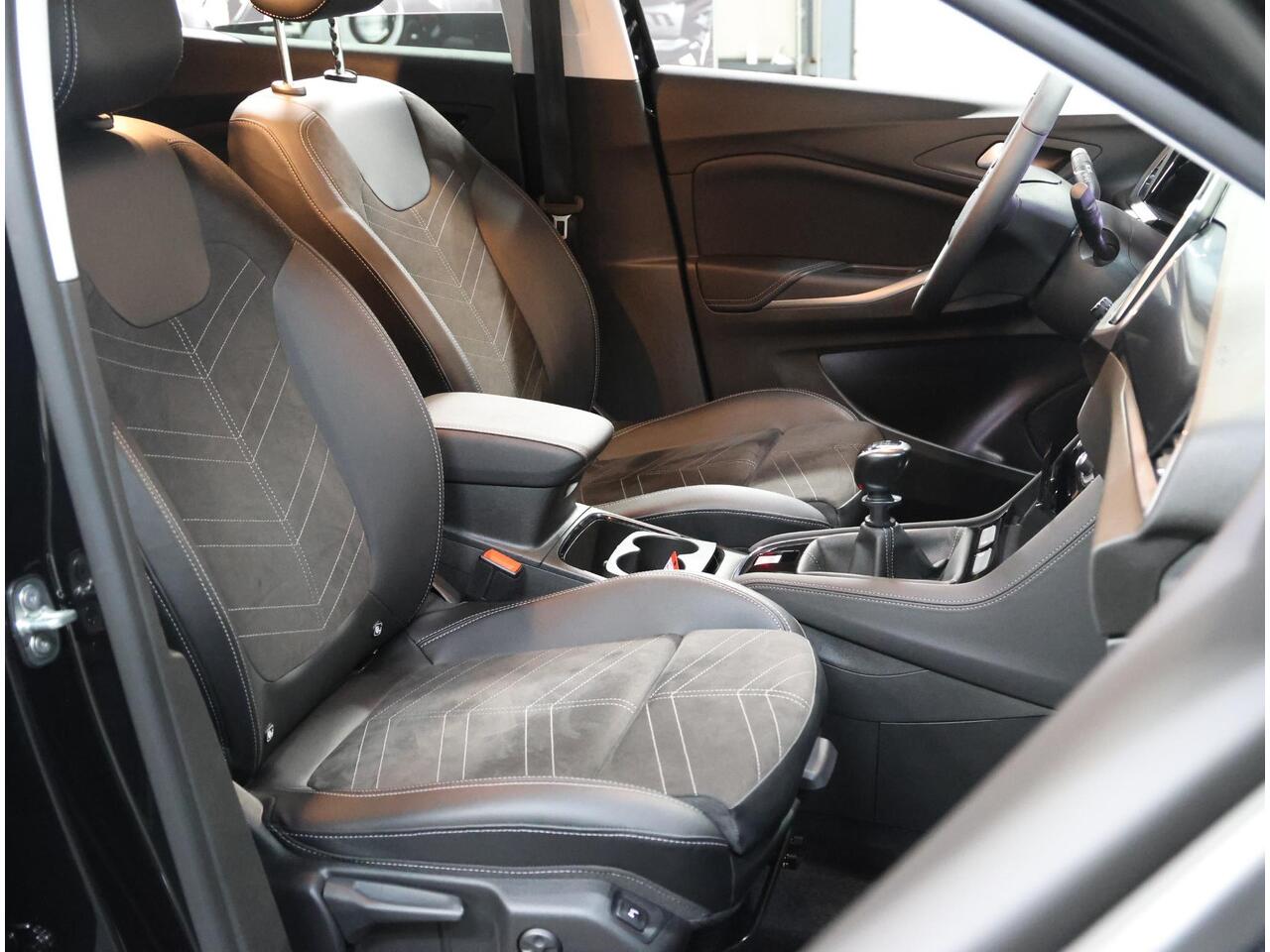 Opel Grandland 1.2 130PK Turbo GS | 1ste eigenaar | AppleCarPlay/AndroidAuto | Alcantara/LEER | Climate Control | Cruise Control | Navigatie | 360'Camera | AGR-stoelen | Keyless Entry/Start | LED Koplampen | Privacy Glass | Electrische achterklep | Isofix | Armsteun |