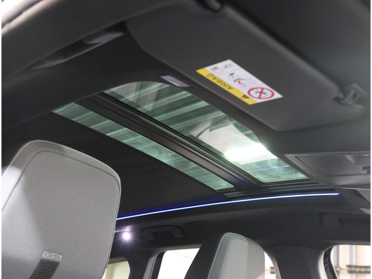 Opel Grandland Electric Business Edition 73 kWh | Incl. ¤3.499,- Korting ! | 17% bijtelling | AUTOMAAT | Warmtepomp | 360° Camera | Stoel, stuur & voorruit verwarmd | Apple Carplay/Android Auto | Elektr. achterklep | ARG-stoelen | Matrix LED | Navigatie |