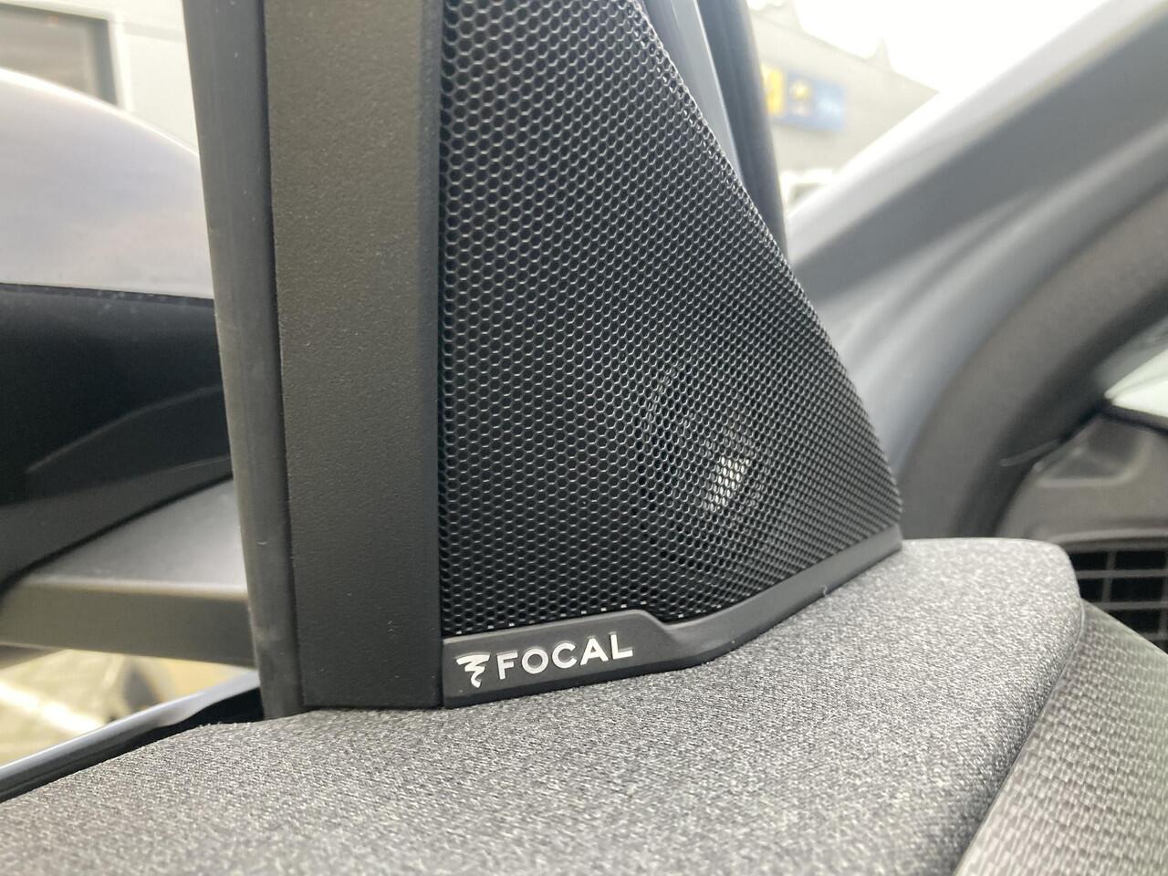 Opel Grandland Electric Business Edition 73 kWh | Voorraad direct leverbaar! | Elektrisch schuifdak | Warmtepomp | Headup display | Focal | Elektrische achterklep | Voorruitverwarming | Adapt. Cruise control