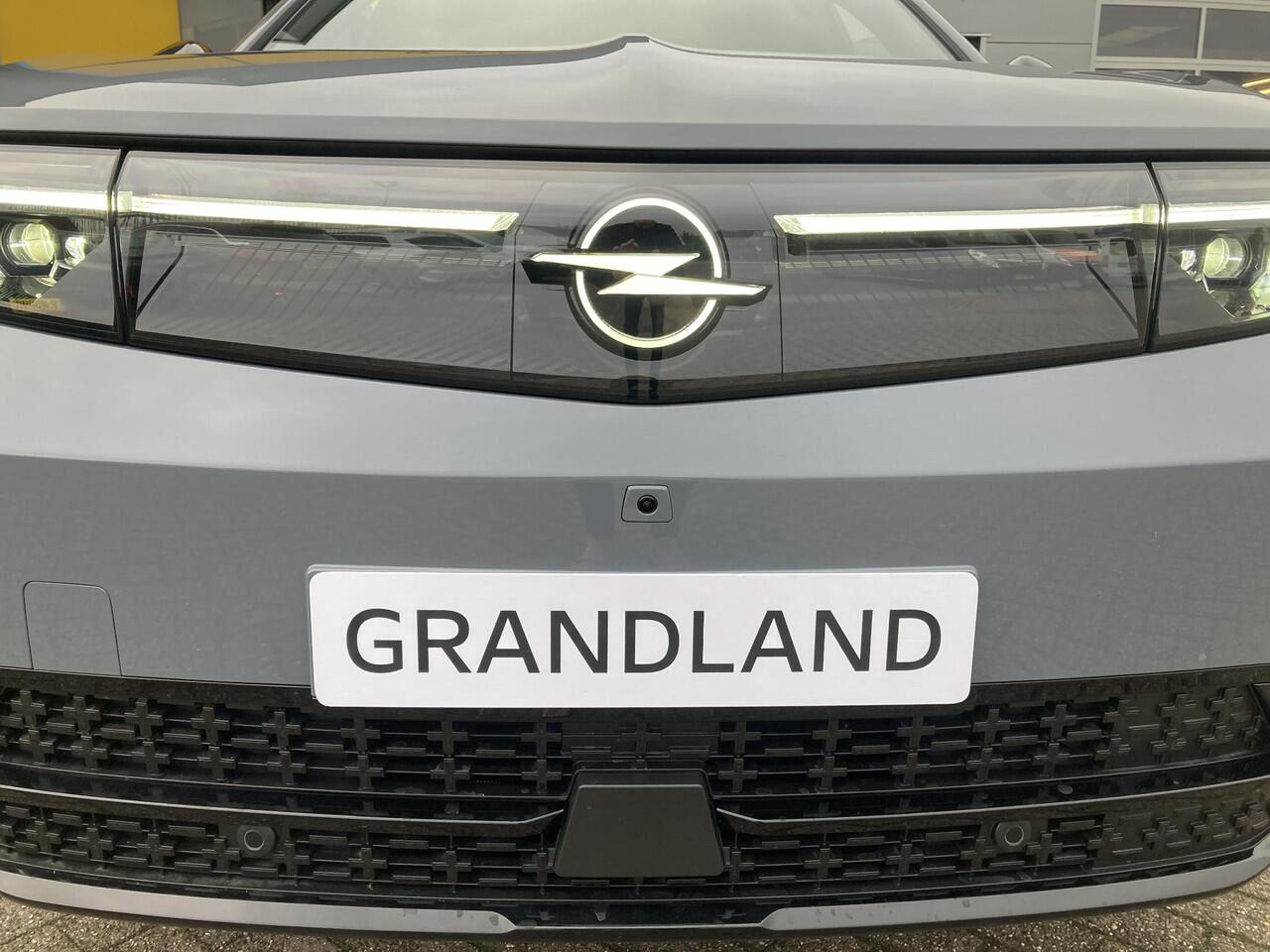 Opel Grandland Electric Business Edition 73 kWh | Voorraad direct leverbaar! | Elektrisch schuifdak | Warmtepomp | Headup display | Focal | Elektrische achterklep | Voorruitverwarming | Adapt. Cruise control