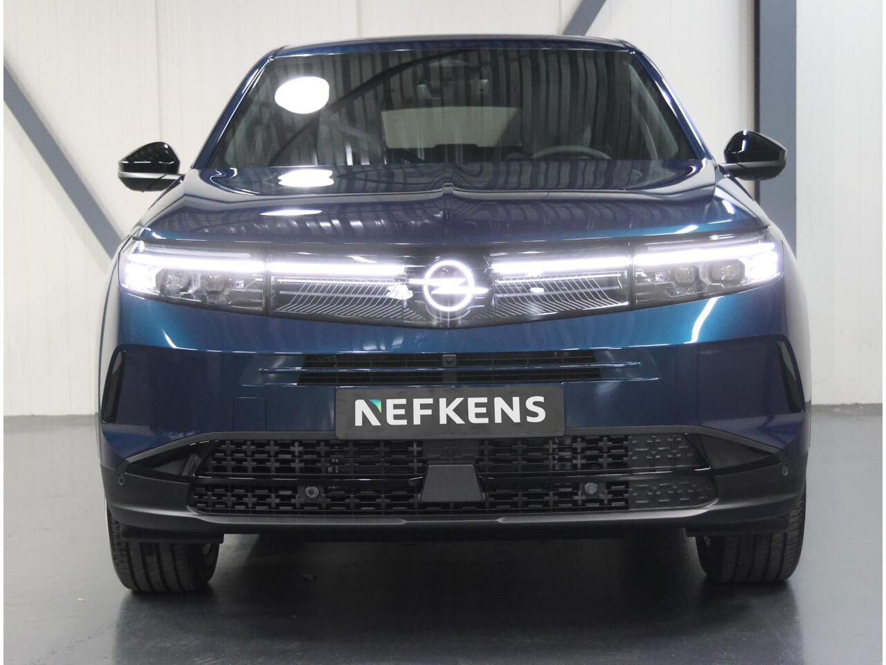 Opel Grandland 1.2 Turbo Hybrid Business Edition | Incl. ¤3.046,- Korting! | AUTOMAAT | 360° Camera | Stoel, stuur & voorruit verwarmd | Apple Carplay/Android Auto | Elektr. achterklep | ARG-stoelen | Matrix LED | Navigatie |