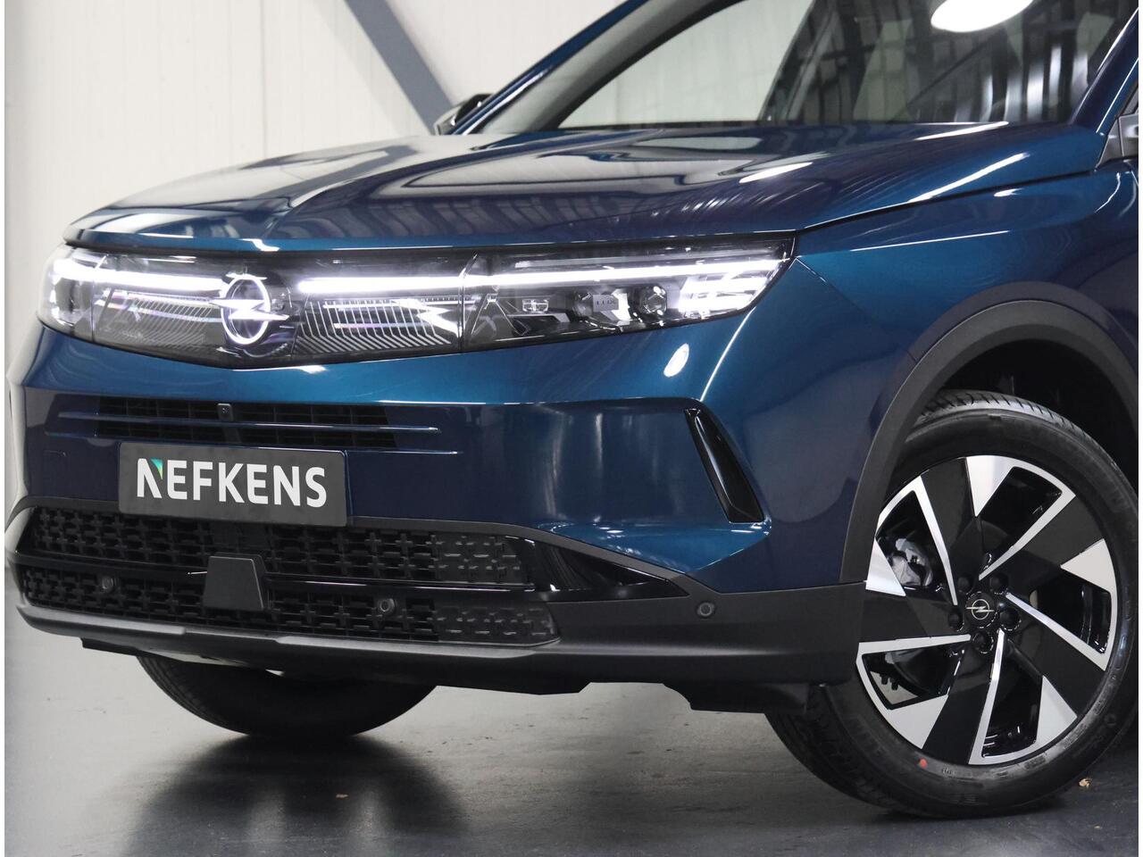 Opel Grandland 1.2 Turbo Hybrid Business Edition | Incl. ¤3.046,- Korting! | AUTOMAAT | 360° Camera | Stoel, stuur & voorruit verwarmd | Apple Carplay/Android Auto | Elektr. achterklep | ARG-stoelen | Matrix LED | Navigatie |