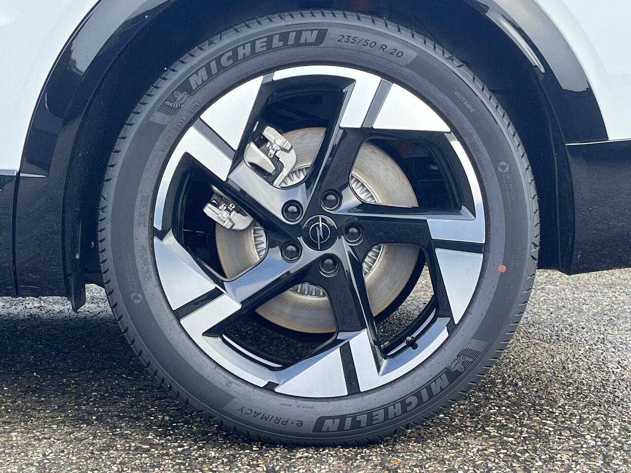 Opel Grandland 1.6 HYbrid PHEV 225pk e-DCS7 GS | Hi-Fi FOCAL® | SCHUIF/KANTELDAK | LED PIXEL VERLICHTING | HEAD UP DISPLAY | ISOFIX |