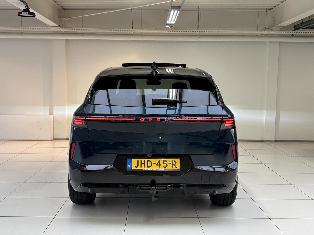 Opel Grandland 1.6 Turbo Plug-in-Hybrid GS Stoelverwarming | Stuurverwarming | Afneembare trekhaak | Focal Audio | Panoramadak
