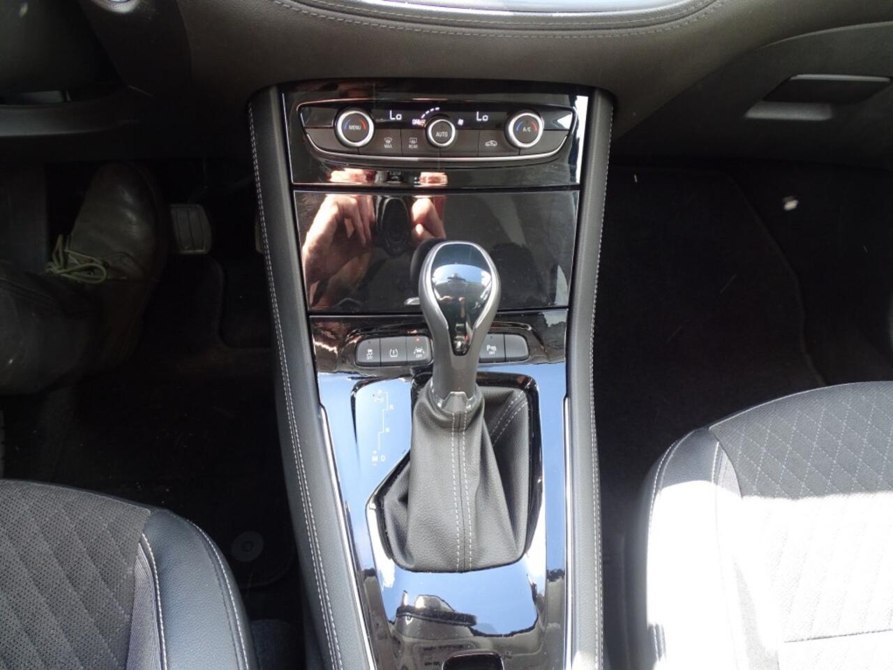 Opel Grandland X 1.2 TURBO BNS EXEC-131Pk-Automaat-Clima-Media app-Carplay-Pdc-Navi