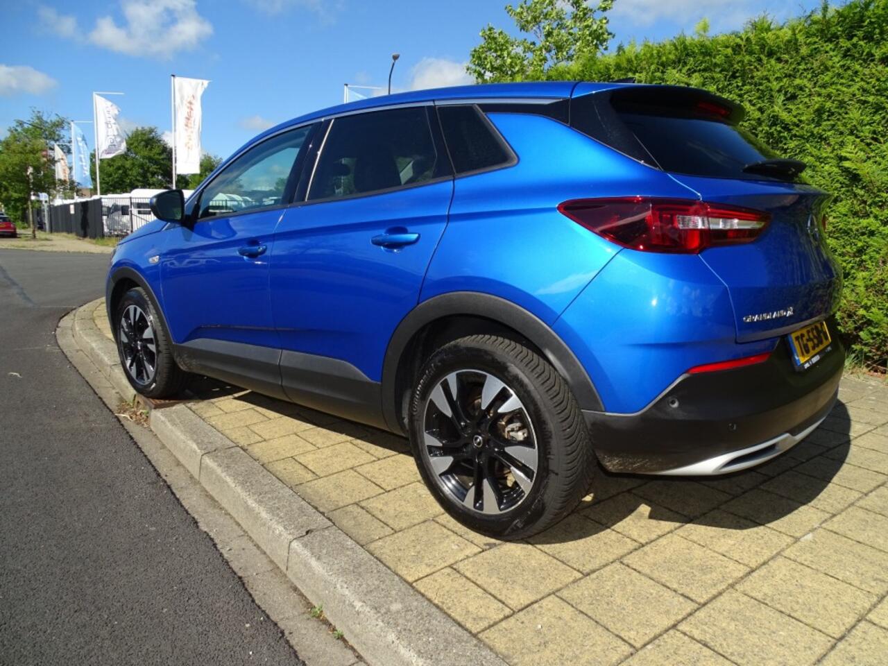 Opel Grandland X 1.2 TURBO BNS EXEC-131Pk-Automaat-Clima-Media app-Carplay-Pdc-Navi