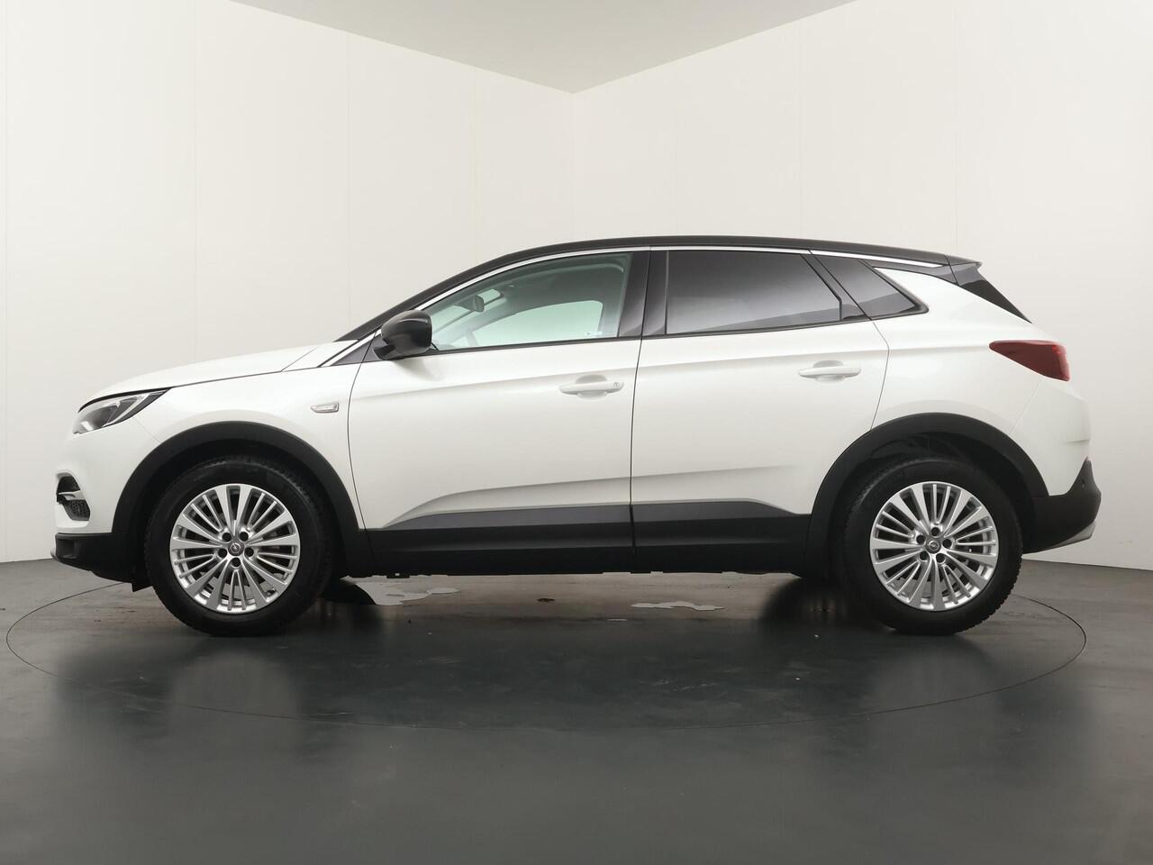 Opel Grandland X 1.2 Turbo Innovation - Navigatie - Climate Control - 360 camera