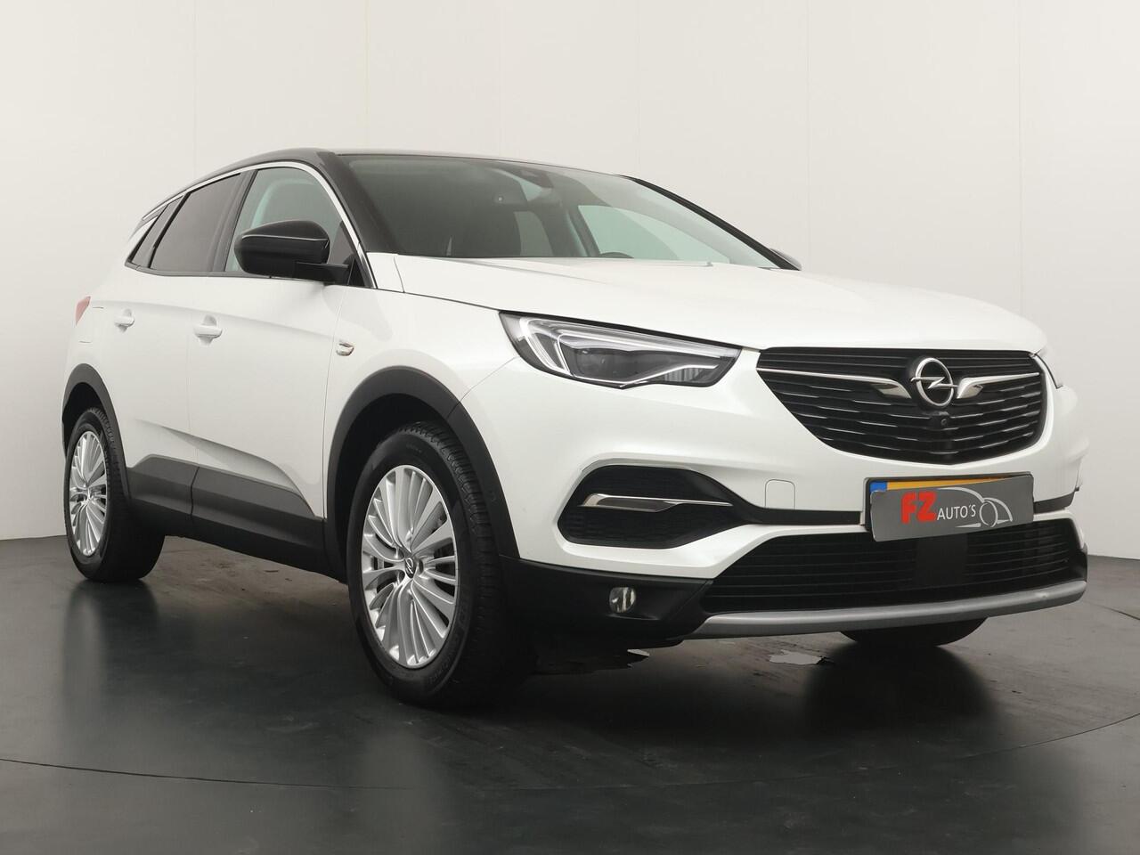 Opel Grandland X 1.2 Turbo Innovation - Navigatie - Climate Control - 360 camera