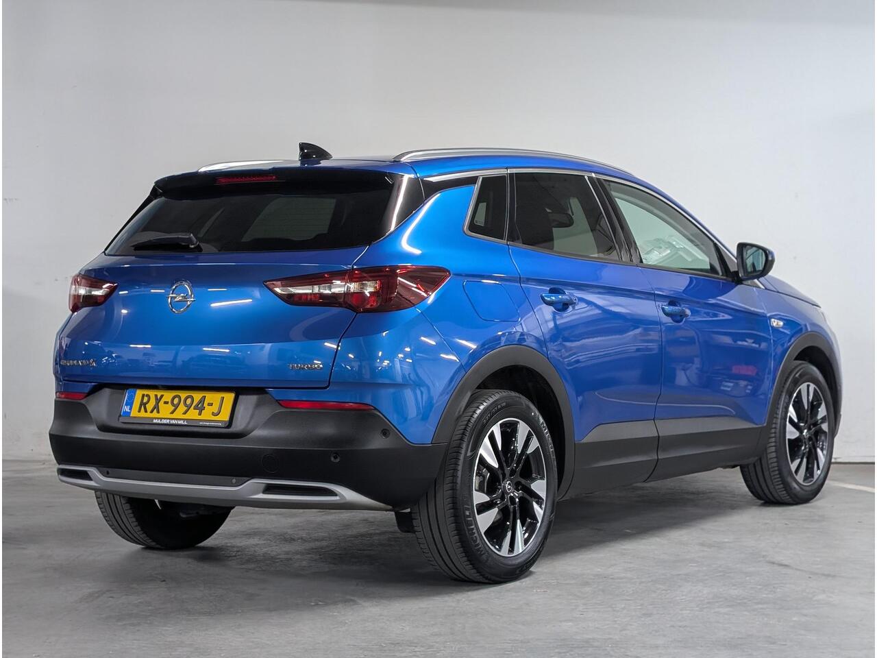 Opel Grandland X Innovation+ 1.2 Turbo 130pk EAT8 | TREKHAAK | LEDER | AGR-STOELEN | 360° CAMERA | STOELVERWARMING | STOELKOELING | APPLE CARPLAY / ANDROID AUTO | ISOFIX | FULL LED |