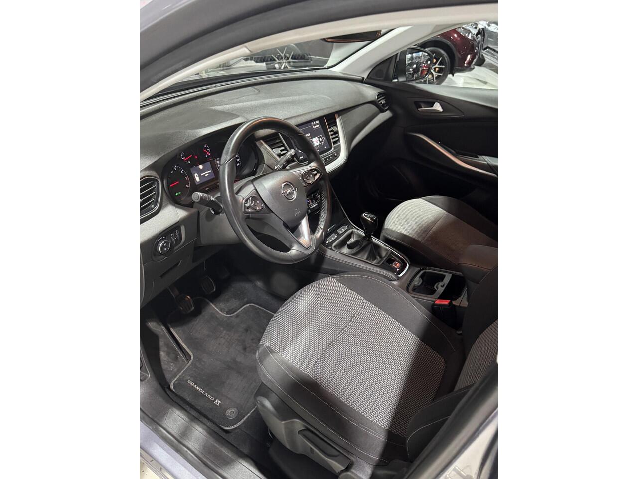 Opel Grandland X 1.2 Turbo Online Edition | Trekhaak | Dealer onderhouden | Online Pakket |