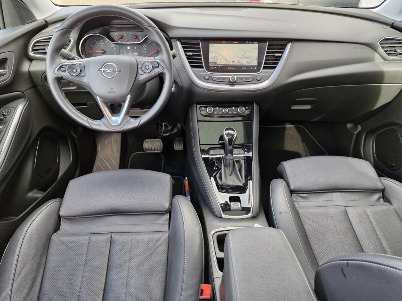 Opel Grandland X 1.2 Turbo Business Executive