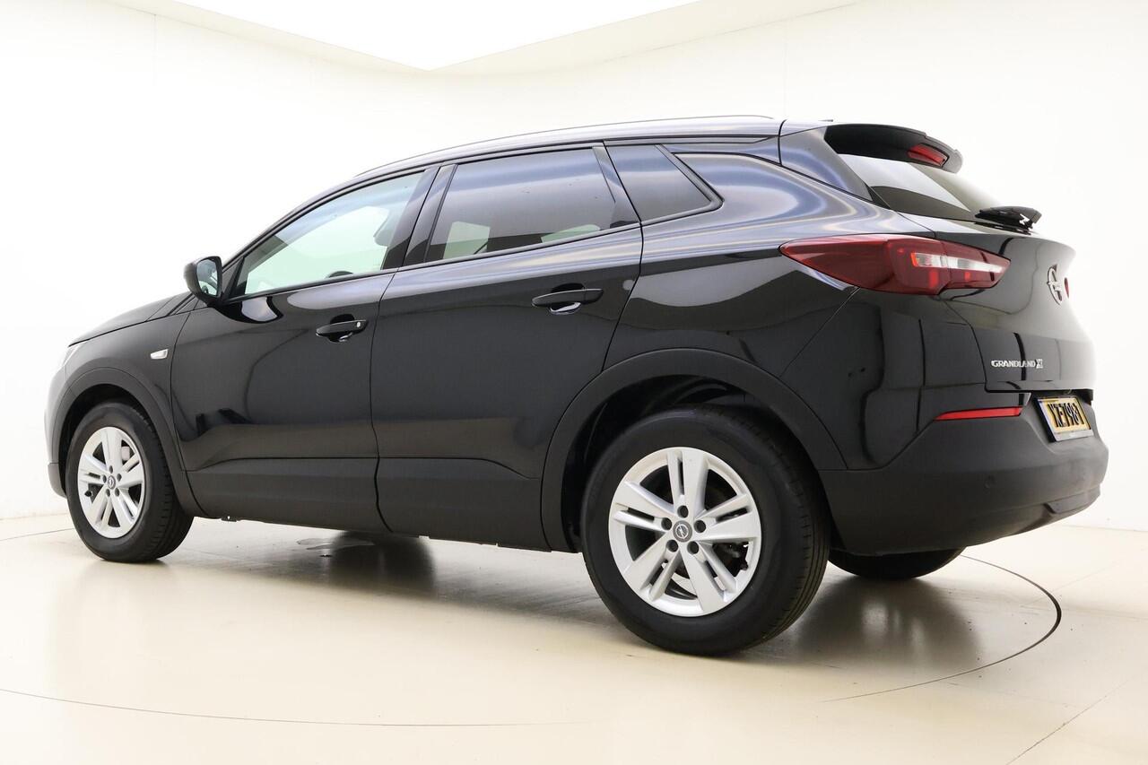 Opel Grandland X 1.2 Turbo Business + | Navigatie pakket | Climate control | Camera achter | AGR stoelen | Cruise-control |