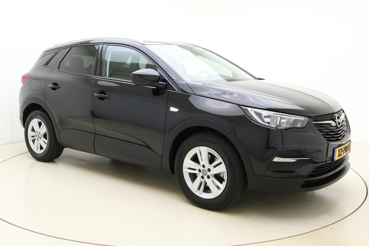 Opel Grandland X 1.2 Turbo Business + | Navigatie pakket | Climate control | Camera achter | AGR stoelen | Cruise-control |