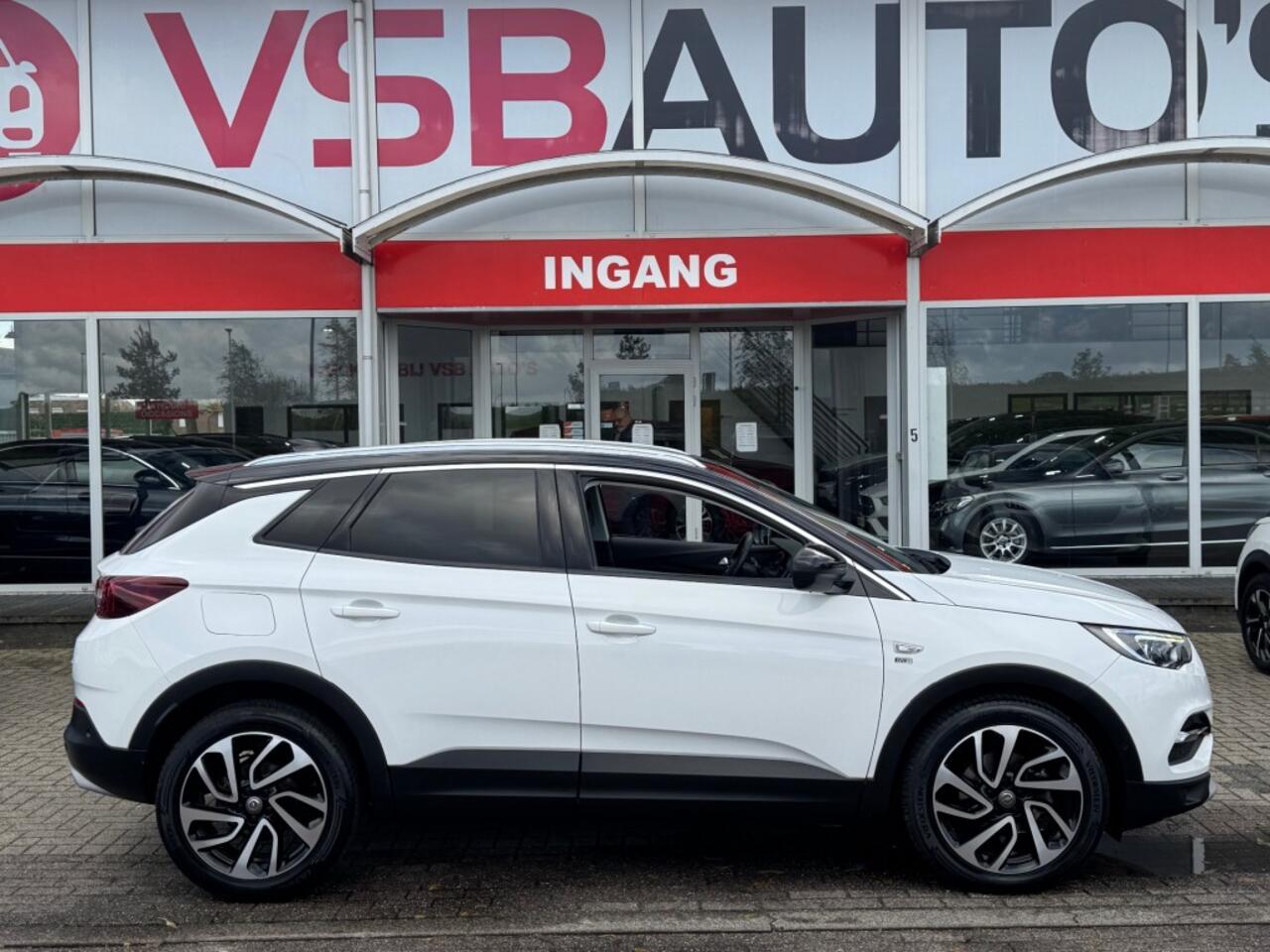 Opel Grandland X 1.2 TURBO 130PK AUT. 120 EDITION NAVI CAMERA CARPLAY AIRCO