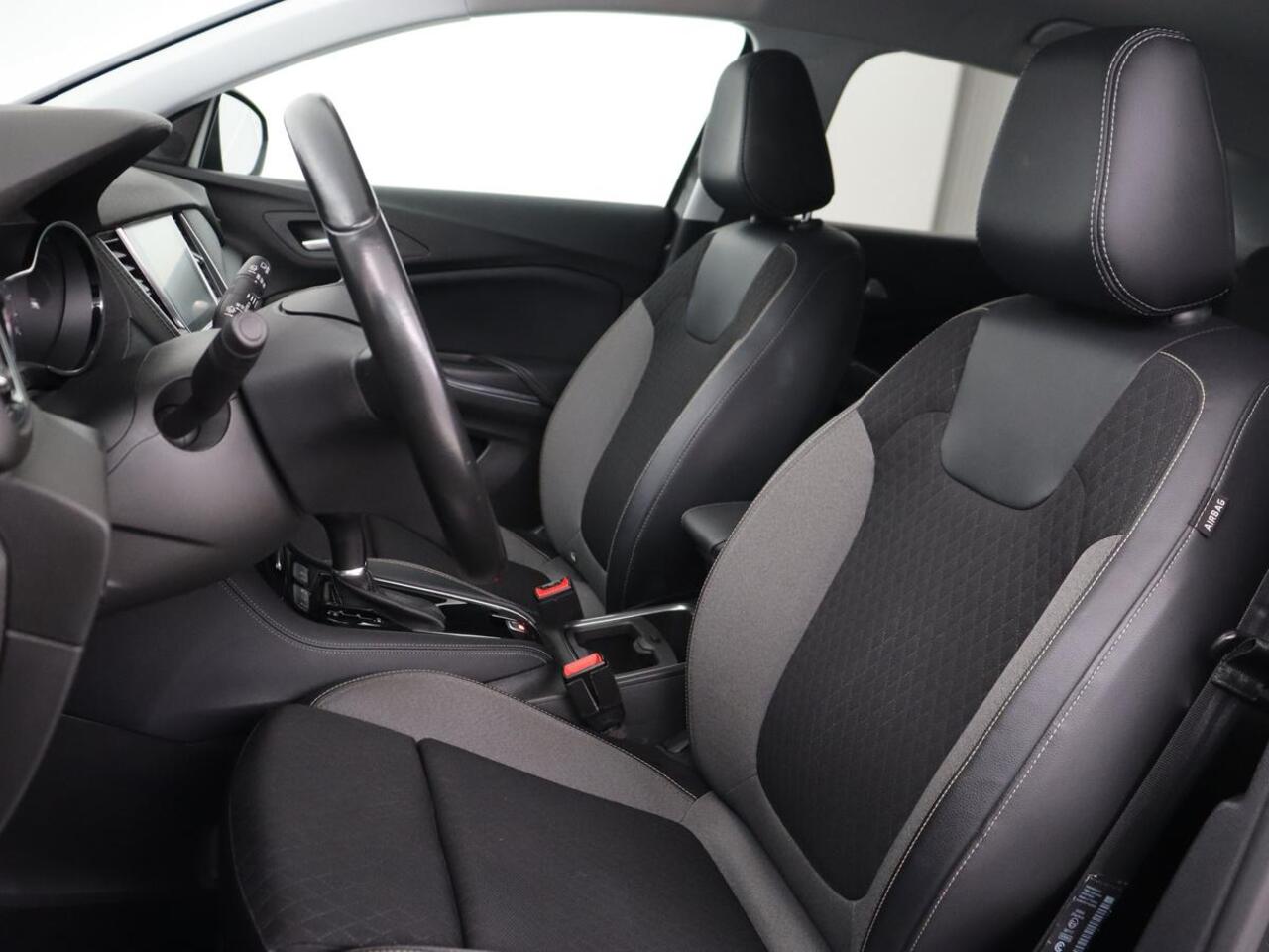 Opel Grandland X 1.2 Turbo Executive | Automaat | Carplay | Full LED | Comfortstoelen | Camera | Navigatie | Climate control | Keyless | Parkeerhulp | Cruise control