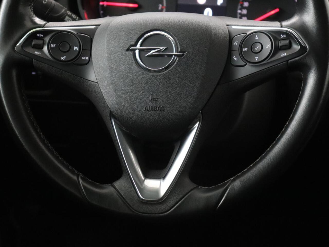 Opel Grandland X 1.2 Turbo Executive | Automaat | Carplay | Full LED | Comfortstoelen | Camera | Navigatie | Climate control | Keyless | Parkeerhulp | Cruise control