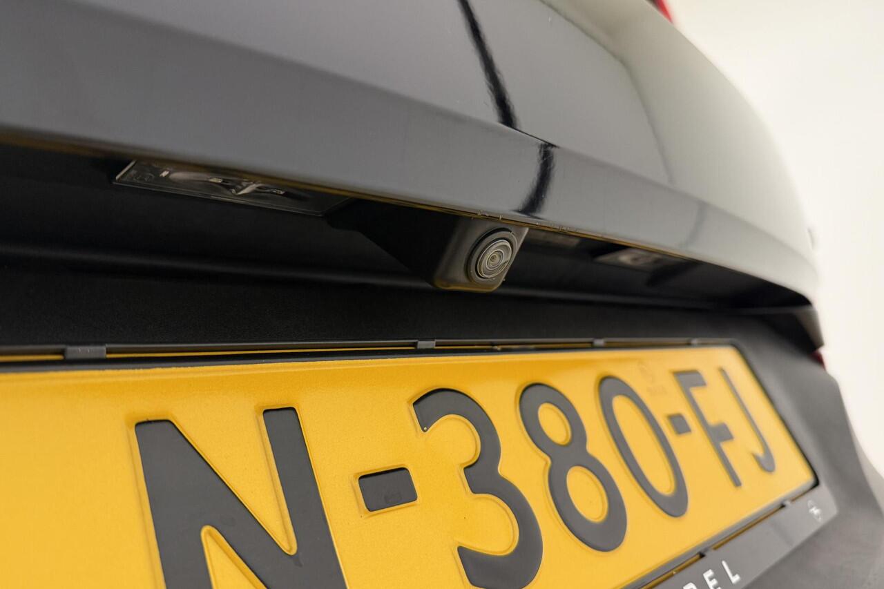 Opel Grandland X 1.2 Turbo 120 Jaar Edition | Apple Carplay/Android Auto | Cruise Control | Lichtmetalen velgen 17'' | Bluetooth |