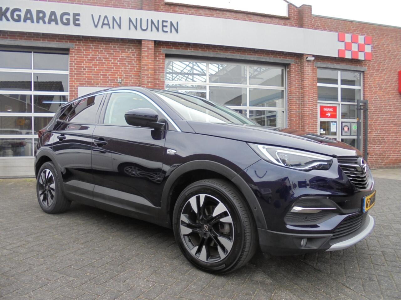 Opel Grandland X 1.2 Turbo Executive||Led||PDC||ECC||Apple||Trekhaak||Rijklaar||