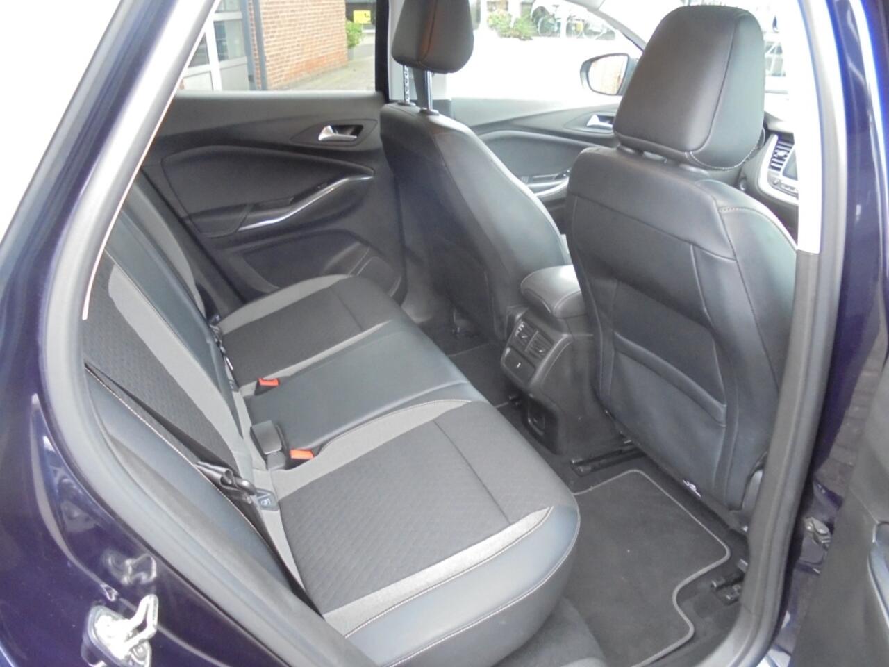 Opel Grandland X 1.2 Turbo Executive||Led||PDC||ECC||Apple||Trekhaak||Rijklaar||