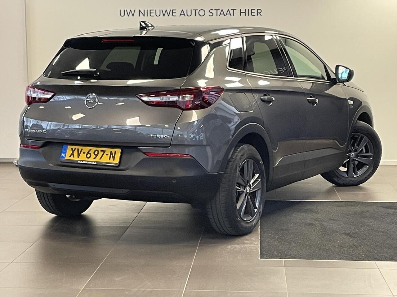 Opel Grandland X 120 Edition 1.2 Turbo 130pk | ALL SEASON BANDEN | AGR-STOELEN | NAVI PRO | APPLE CARPLAY / ANDROID AUTO | WINTER PACK | ISOFIX |