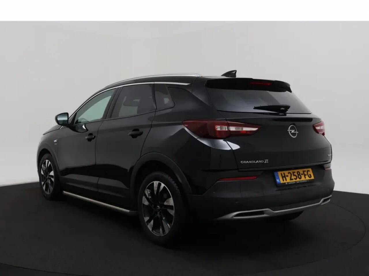 Opel Grandland X 1.2 Turbo Innovation