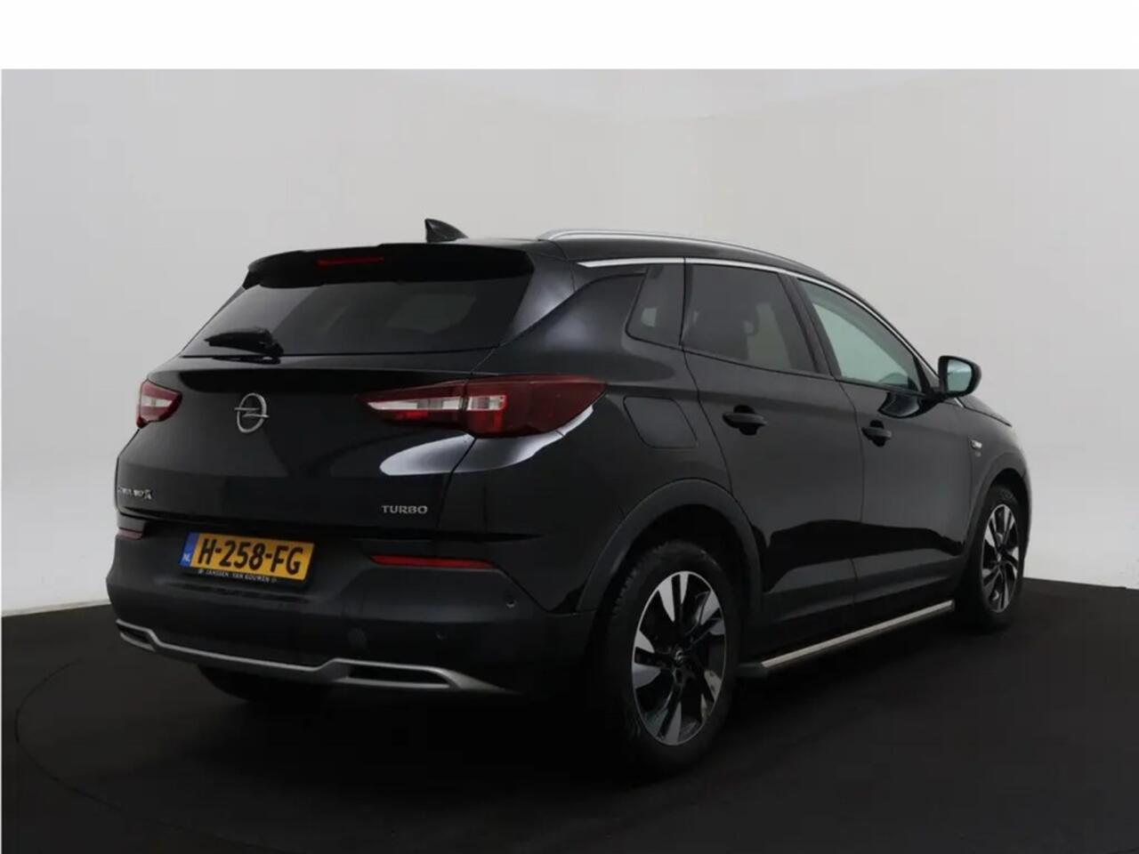 Opel Grandland X 1.2 Turbo Innovation