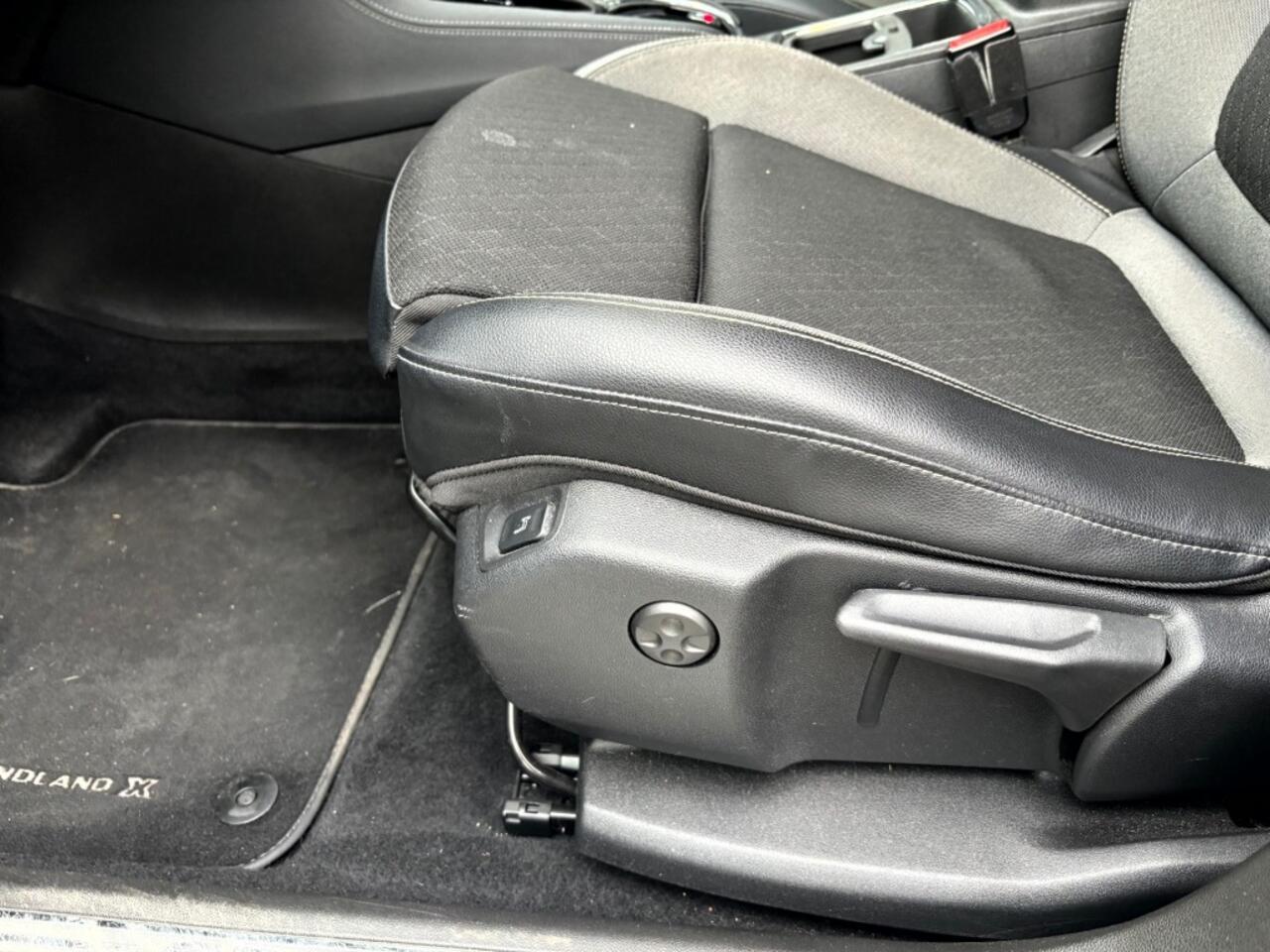 Opel Grandland X 1.2 TURBO ULTIMATE VOLOPTIE Trekhaak Onderhoudshistorie