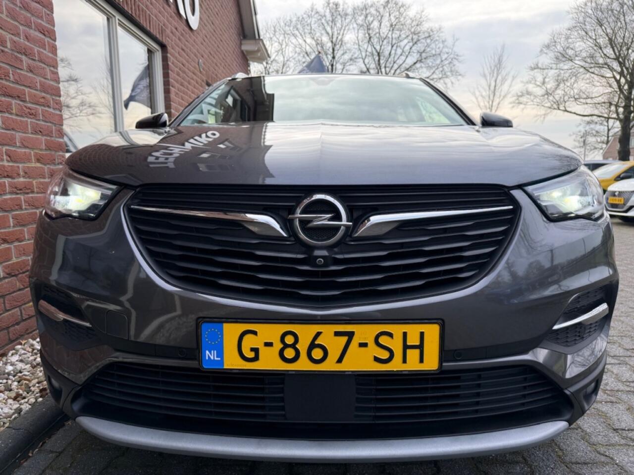 Opel Grandland X 1.2 Turbo Ultimate STOEL&STUUR&VOORRUIT VERW. / CAMERA / 18 INCH