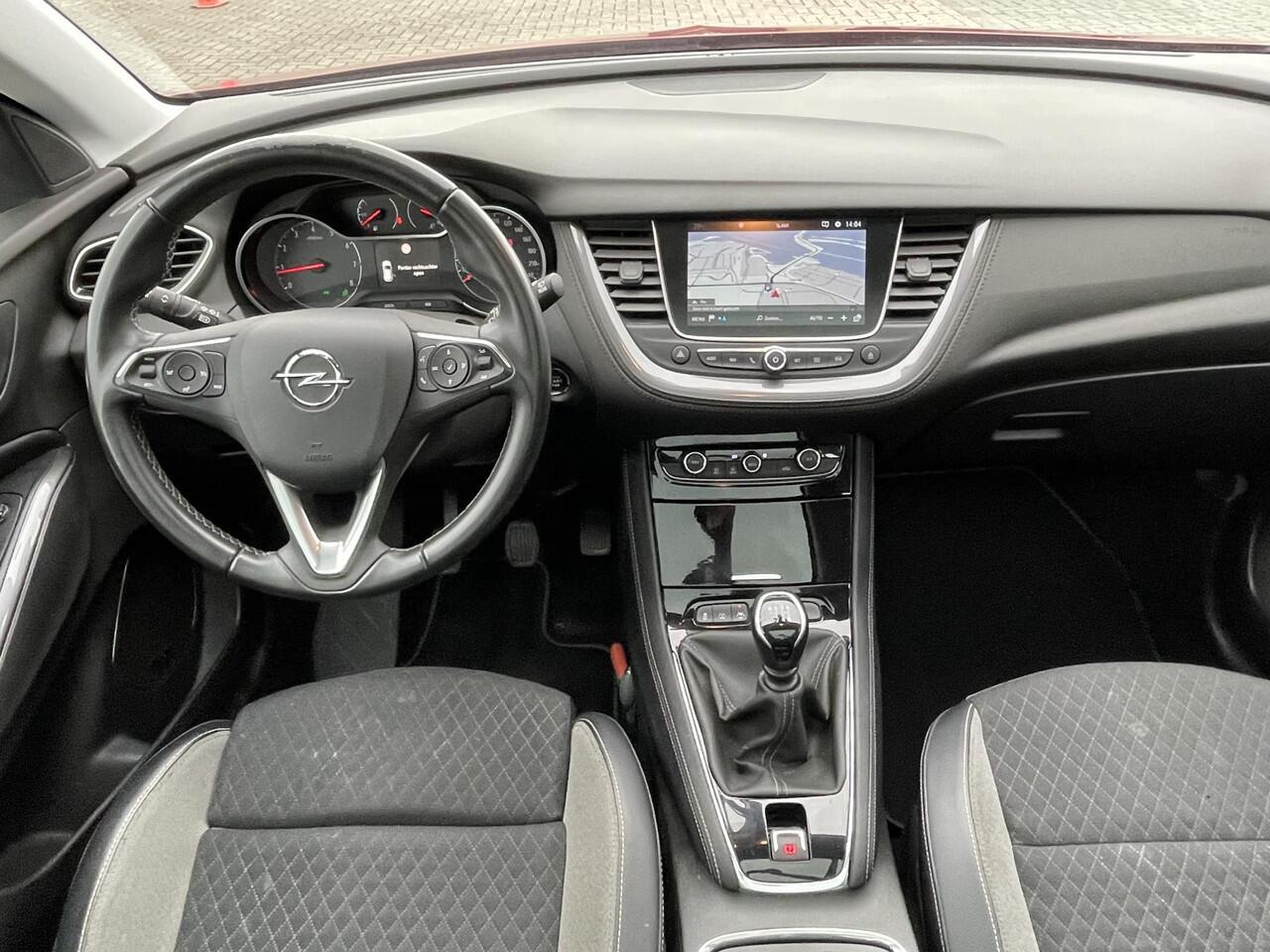 Opel Grandland X 1.2 Turbo Business Executive Dealer ond. incl. Service en 6m garantie | NW 18"LMV | Distr. v.v. | PANDO DAK | LED | Carplay | LMV | Cruise | AGR