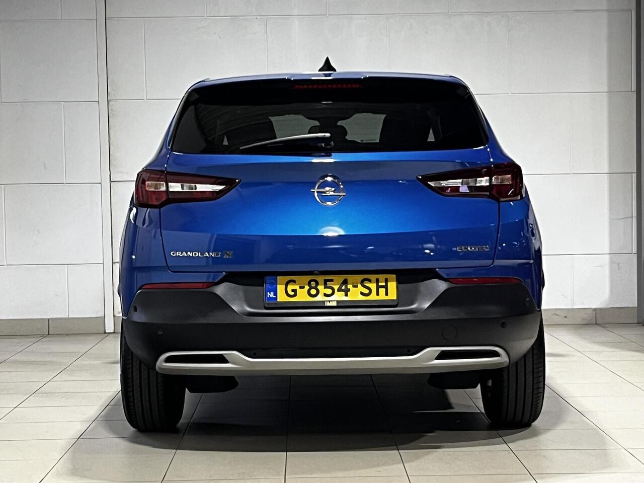 Opel Grandland X Business Executive 1.2 Turbo 130pk | NAPPA LEDER | PANODAK | KEYLESS | CAMERA | WINTERPACK | NAVI | APPLE CARPLAY / ANDROID AUTO | ISOFIX |
