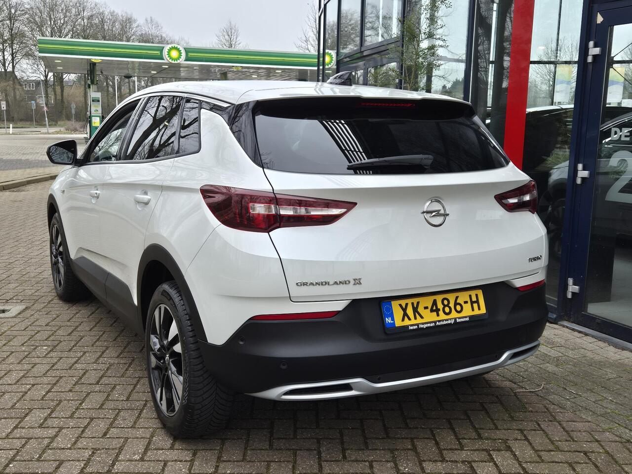 Opel Grandland X 1.2 Turbo Innovation AUTOMAAT | Navigatie | Climate Control | Cruise Control | LM Velgen | Parkeersensoren + Camera