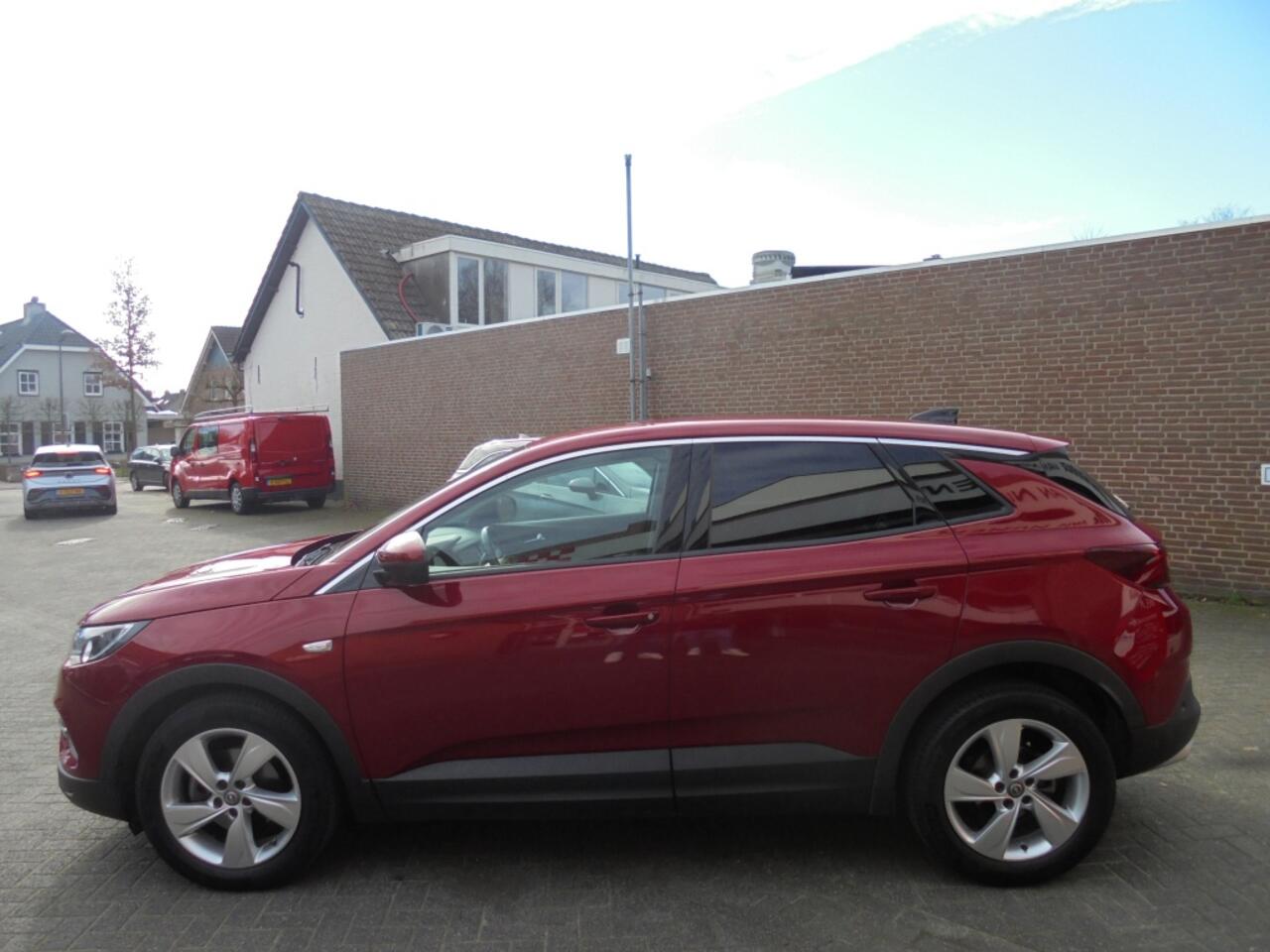 Opel Grandland X 1.2 Turbo Executive||Trekhaak||Camera||Rijklaar||