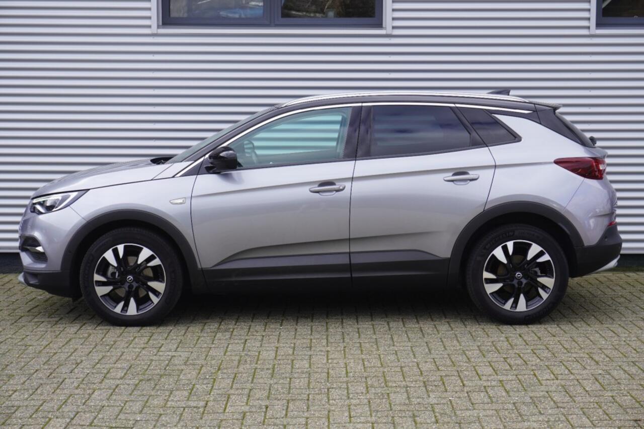 Opel Grandland X 1.2 Turbo Ultimate Automaat / Camera / Leer / LED / Zwart dak