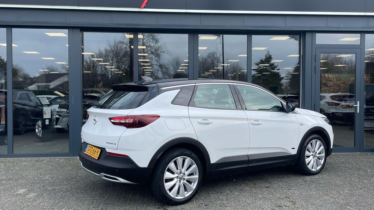 Opel Grandland X 1.6 Turbo Hybrid4 Innovation