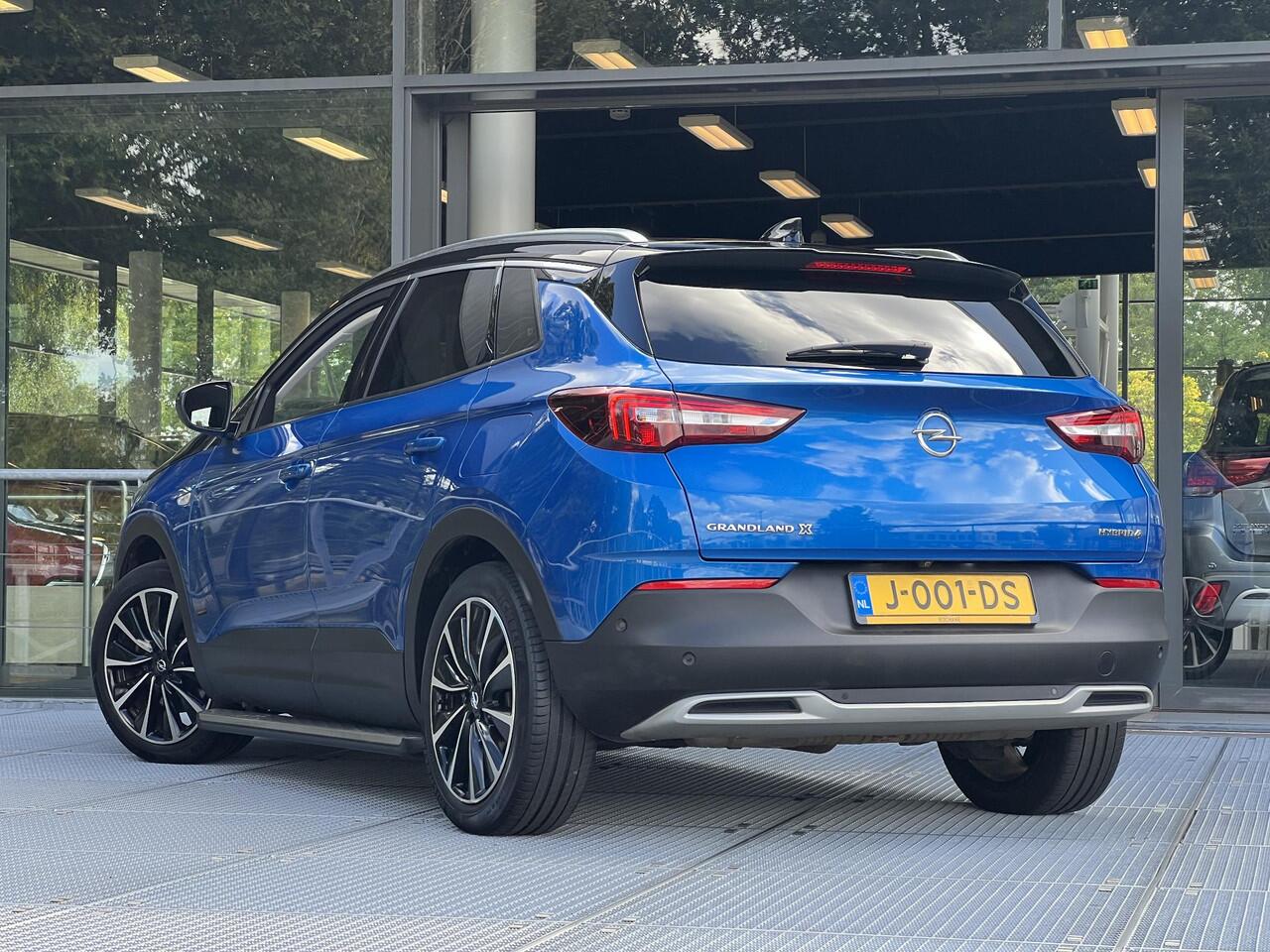 Opel Grandland X 1.6 Turbo Hybrid4 Ultimate PHEV | Leder | Elektrische achterklep | Carplay & navigatie