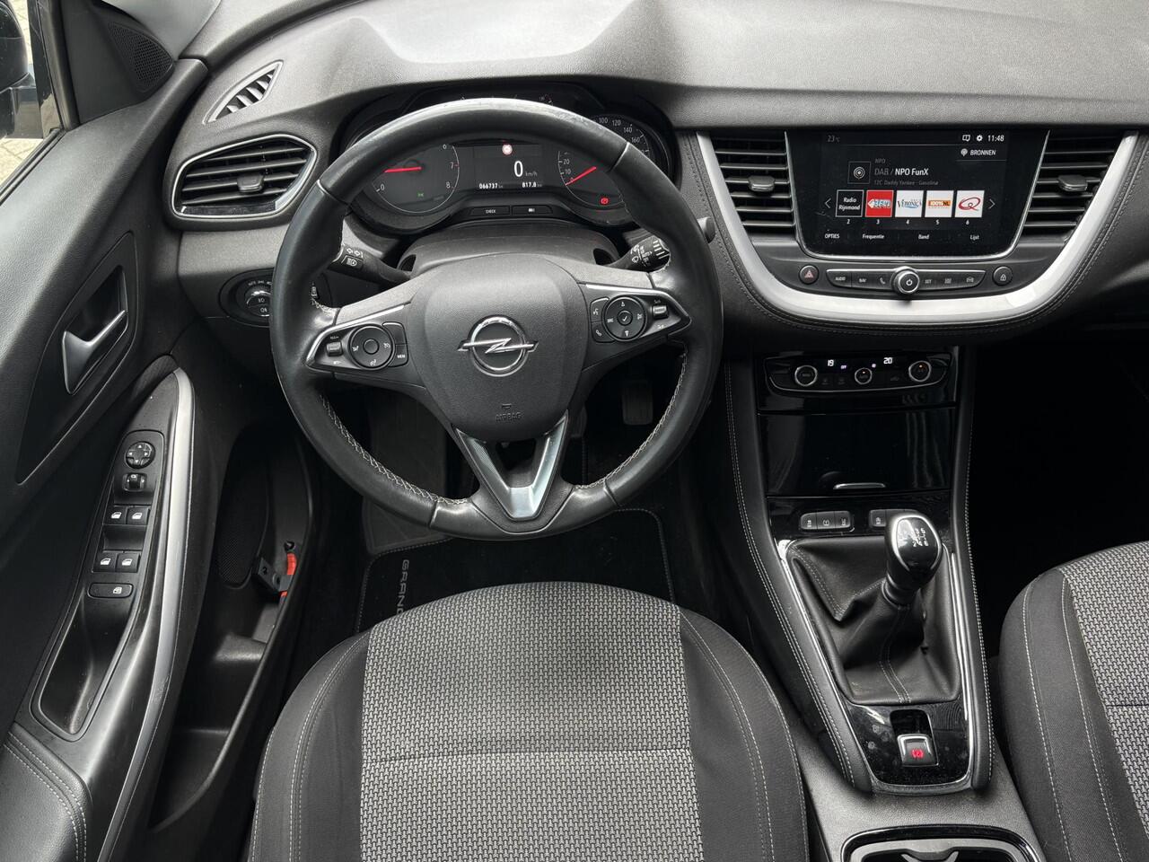 Opel Grandland X Edition 2020 1.2 Turbo 130pk | SIDESTEPS | TREKHAAK | CAMERA | APPLE CARPLAY / ANDROID AUTO | ISOFIX | DAB+ | CLIMATE CONTROL |