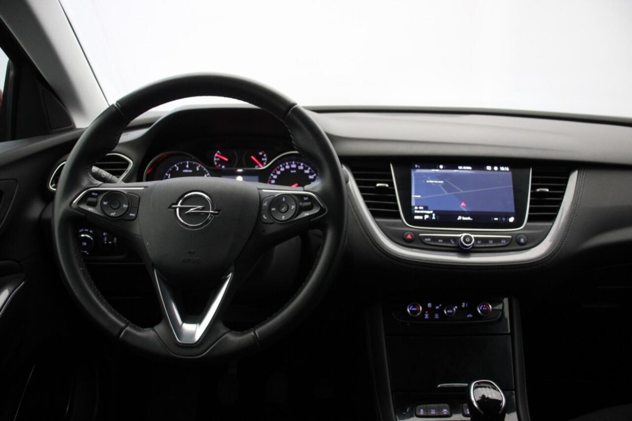Opel Grandland X 1.2 Turbo Business Executive - Carplay, Navi, Camera, Cruise