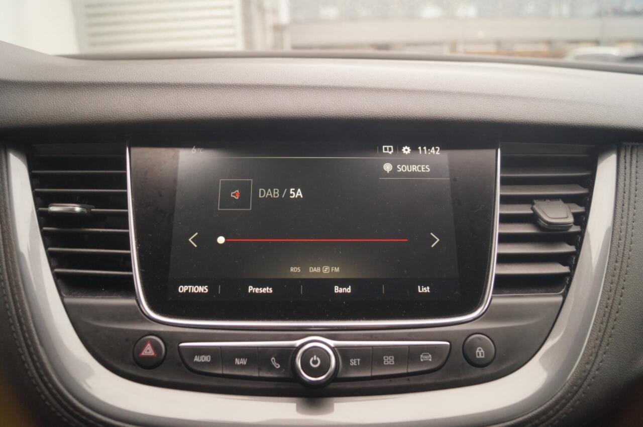 Opel Grandland X 1.2 Turbo 130pk Business Executive -NAVI-ECC-PDC-