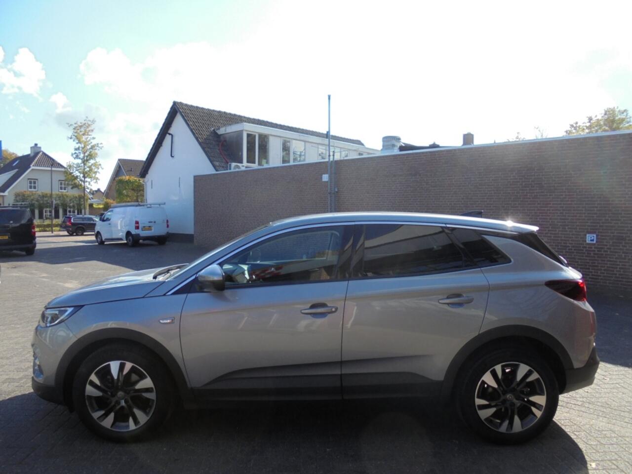 Opel Grandland X 1.2 Turbo Executive||Led||PDC||ECC||Apple||Rijklaar||