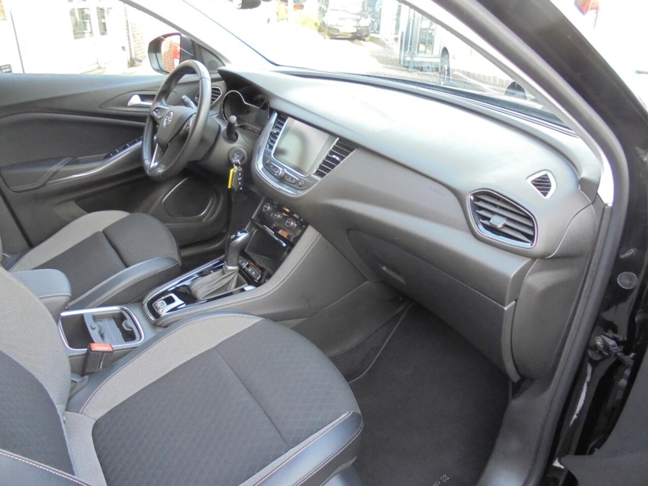 Opel Grandland X 1.2 Turbo Innovation||Aut8||LED||PDC||Trekhaak||Rijklaar||