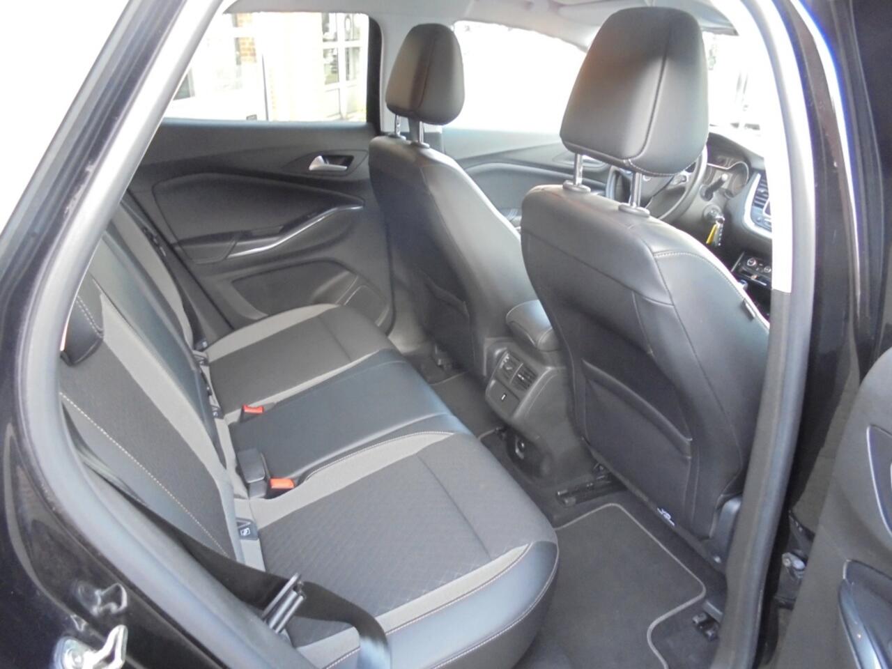 Opel Grandland X 1.2 Turbo Innovation||Aut8||LED||PDC||Trekhaak||Rijklaar||