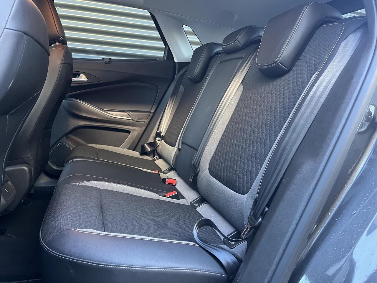 Opel Grandland X Innovation 1.2 Turbo 130pk EAT8 | AGR-STOELEN | FULL LED | TREKHAAK | KEYLESS | NAVI PRO | APPLE CARPLAY / ANDROID AUTO | ISOFIX |