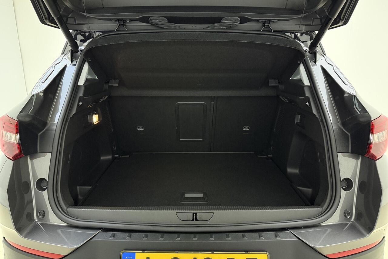 Opel Grandland X 1.2 Turbo 130pk Ultimate | Navigatie | Elektrische achterklep | Camera | Climate control | Full LED | Stoel- en stuurverwarming | Zwart dak | Dealeronderhouden