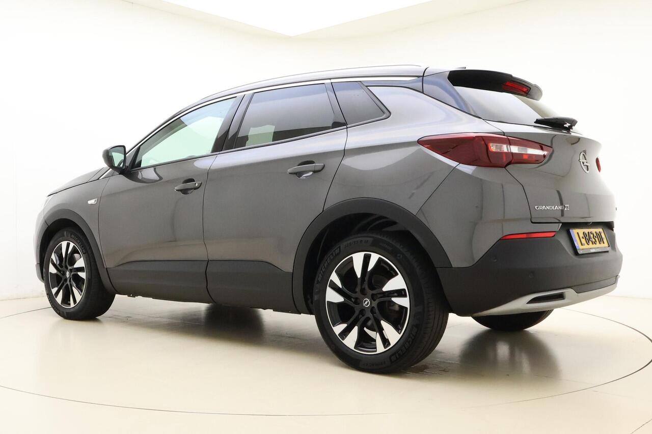 Opel Grandland X 1.2 Turbo 130pk Ultimate | Navigatie | Elektrische achterklep | Camera | Climate control | Full LED | Stoel- en stuurverwarming | Zwart dak | Dealeronderhouden
