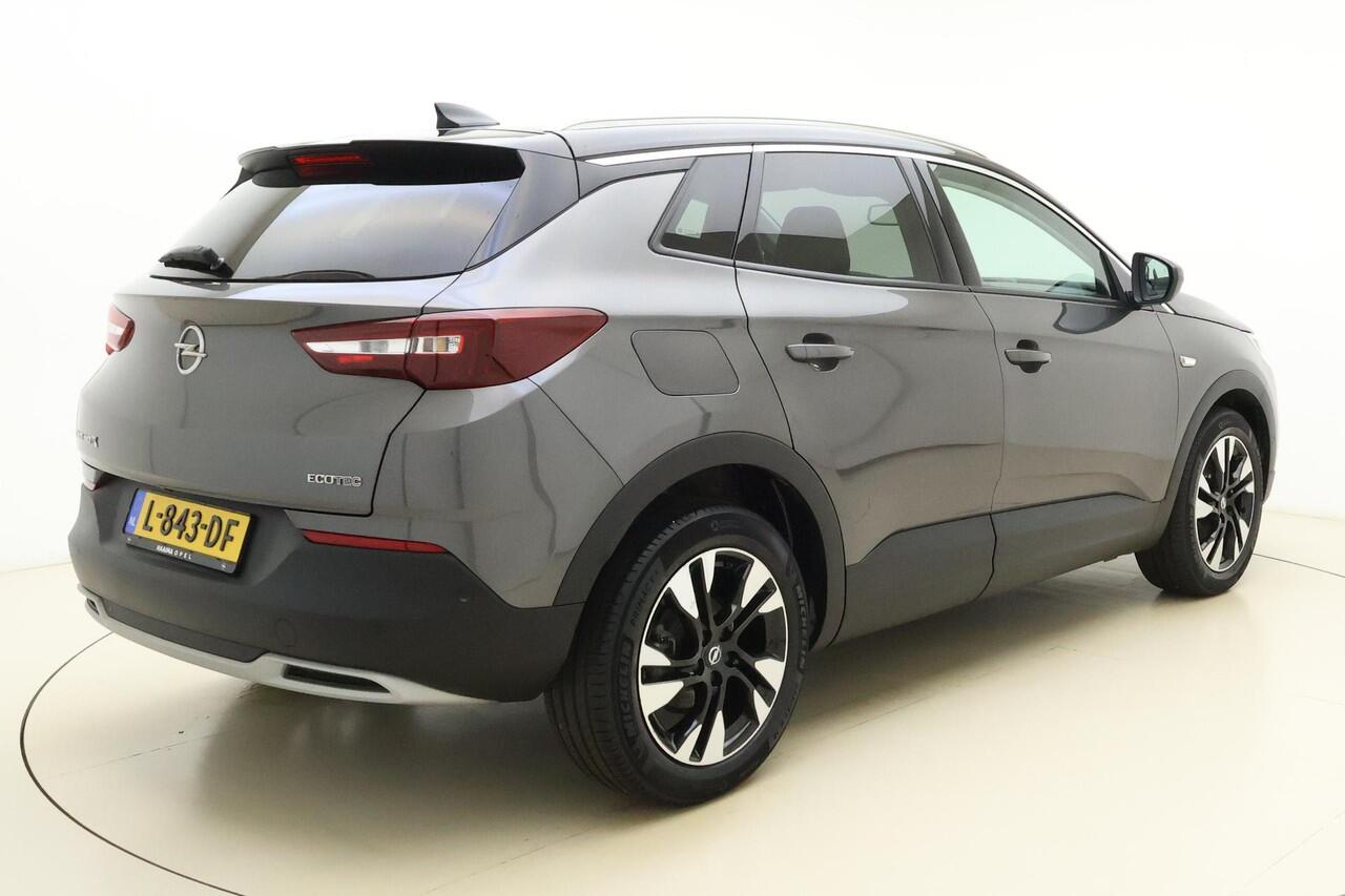 Opel Grandland X 1.2 Turbo 130pk Ultimate | Navigatie | Elektrische achterklep | Camera | Climate control | Full LED | Stoel- en stuurverwarming | Zwart dak | Dealeronderhouden