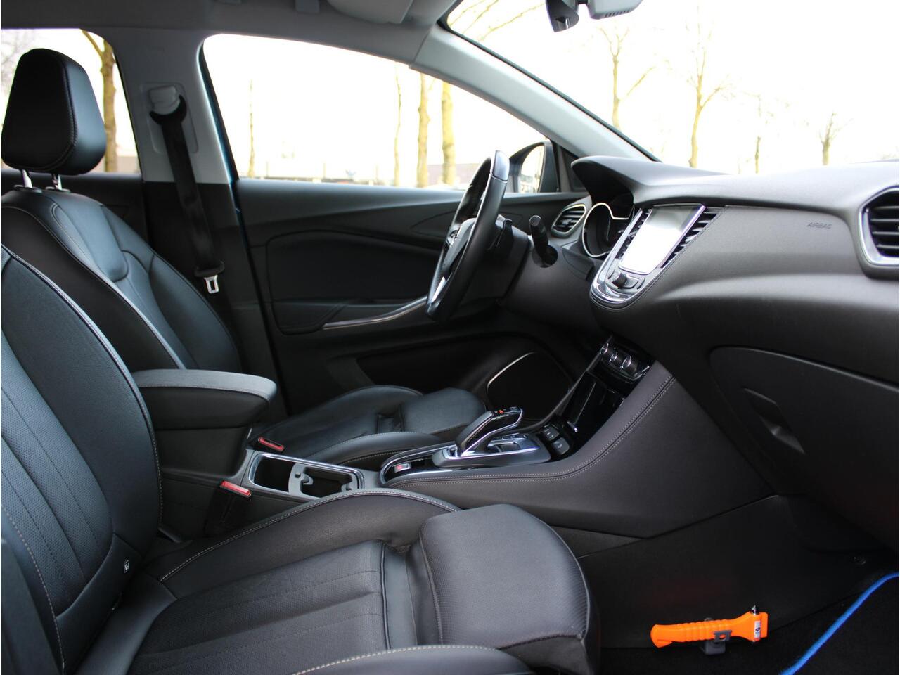 Opel Grandland X 1.6 Turbo Hybrid4 Ultimate | Navi / Leder / Camera