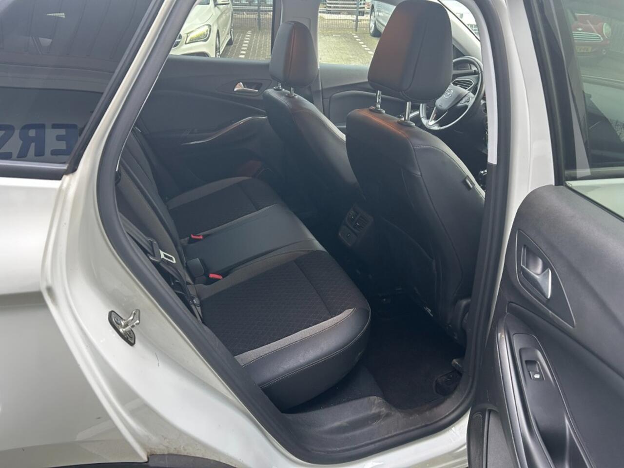 Opel Grandland X 1.2 TURBO BUSINESS EDITION