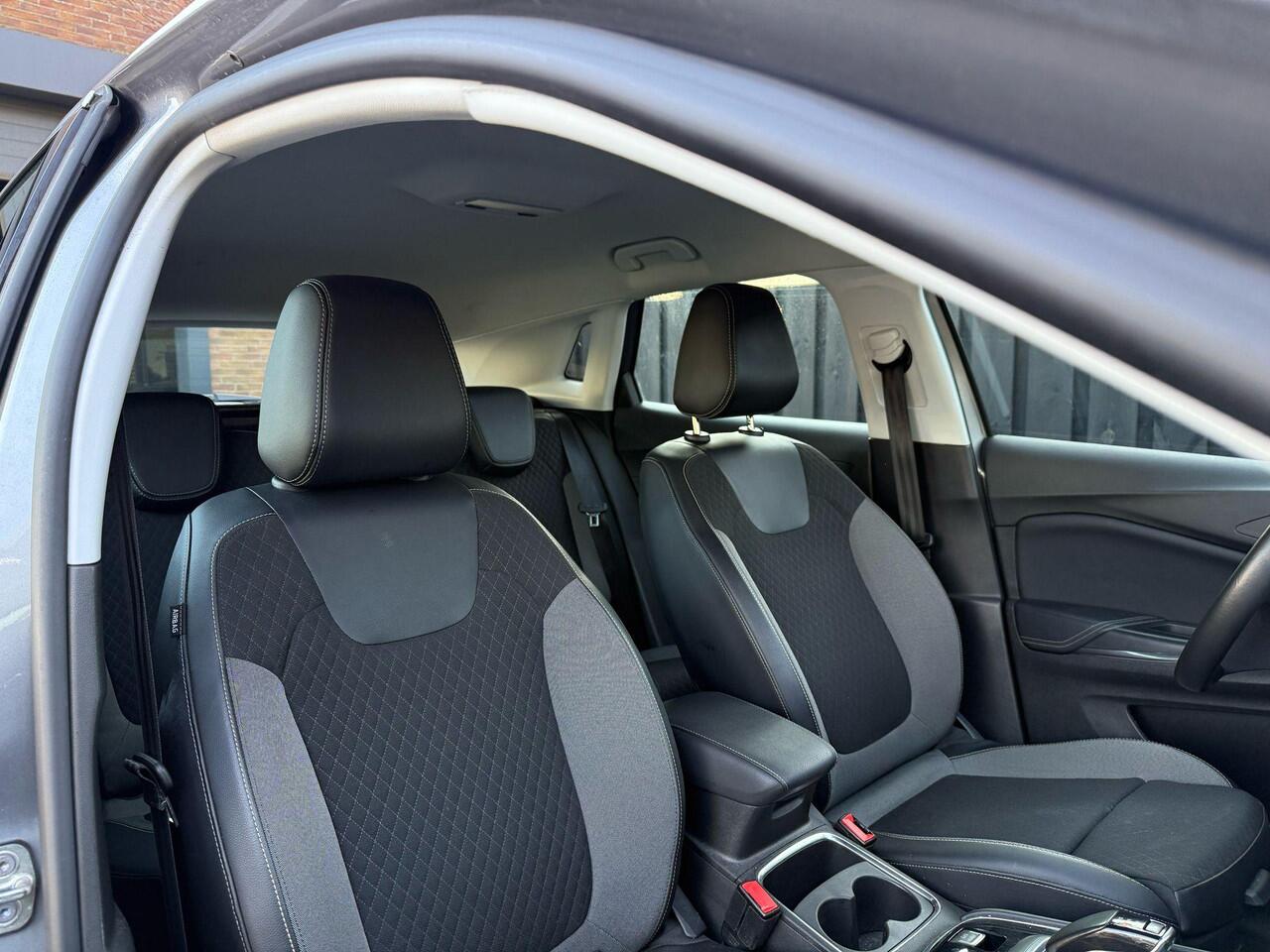 Opel Grandland X 1.6 Turbo Hybrid Business Edition Camera